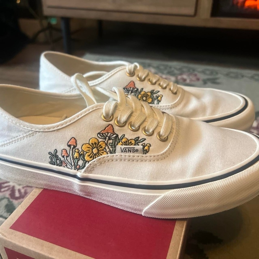 Authentic sf trippy floral
